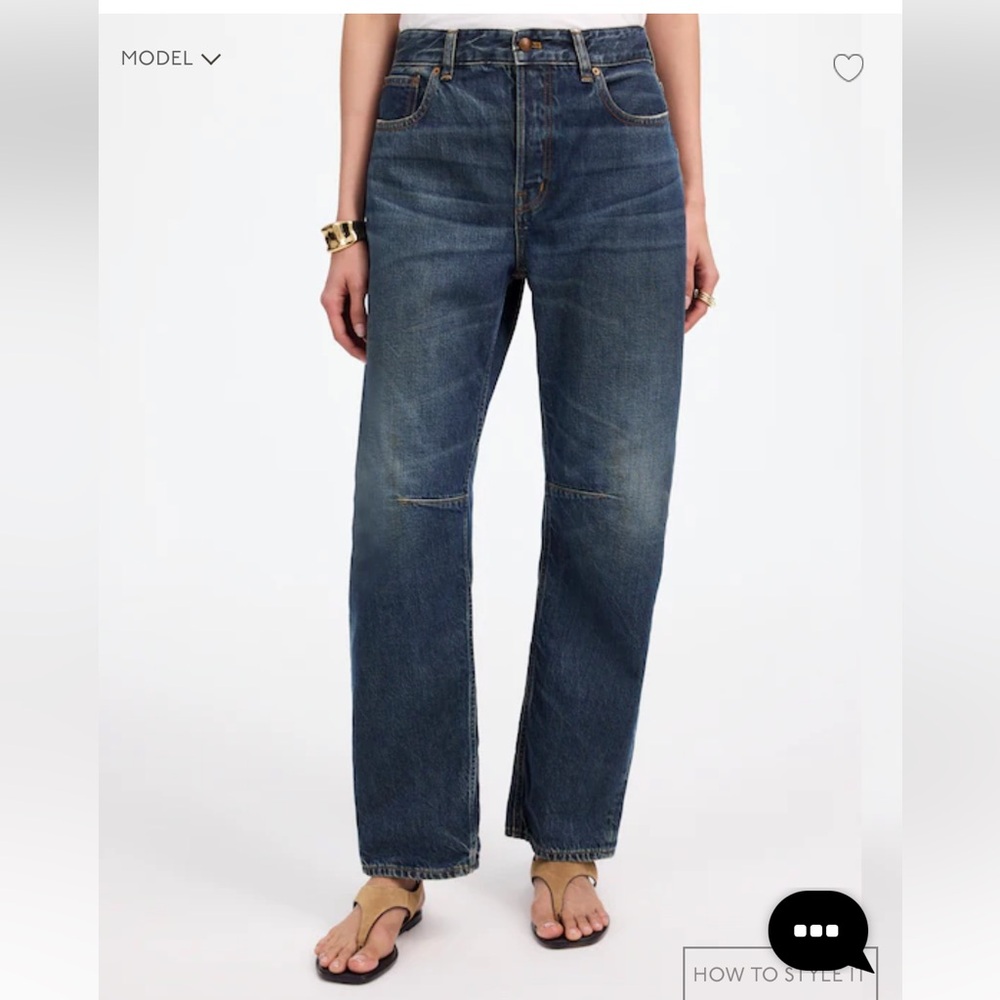 NWT Madewell The Darted Barrel-Leg Jean
Danver Wash size 26